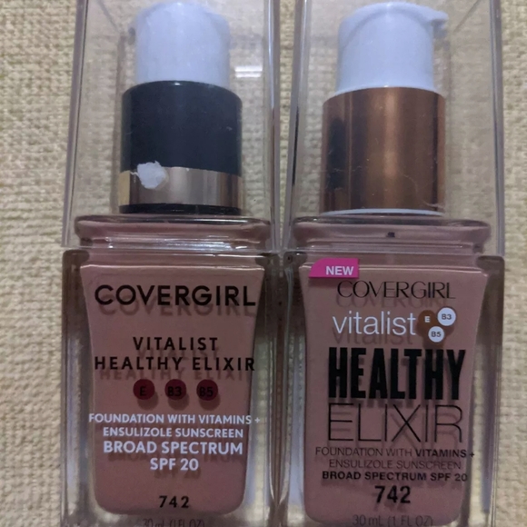 2 Covergirl Vitalist Healthy 🌟out of date - Picture 3 of 6